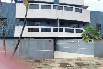 Apartamento a 02 quadra do mar em Caiobá